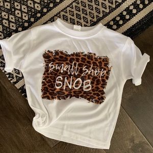 Small shop snob tee- new